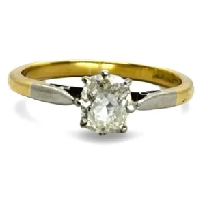 Солитер жълто злато и овален диамант 0,35 ct