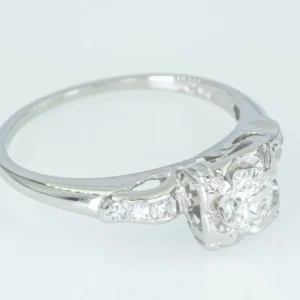 Хало пръстен от 14-каратово бяло злато и диаманти 0,54 ct
