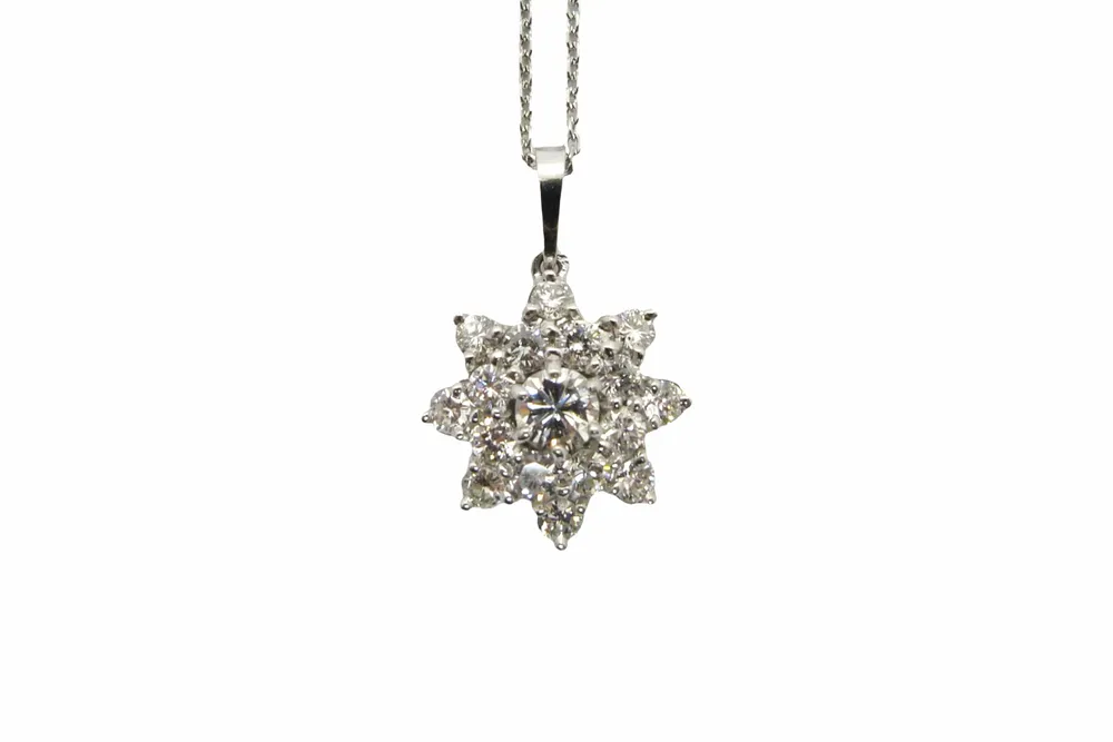 Златно и диамантено колие 0.92 ct