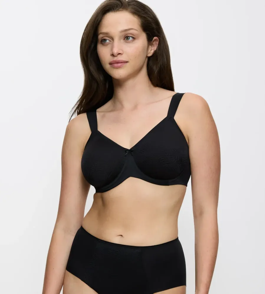 10136881 Сутиен Triumph Essential Minimizer W 99% Налични от обявените.