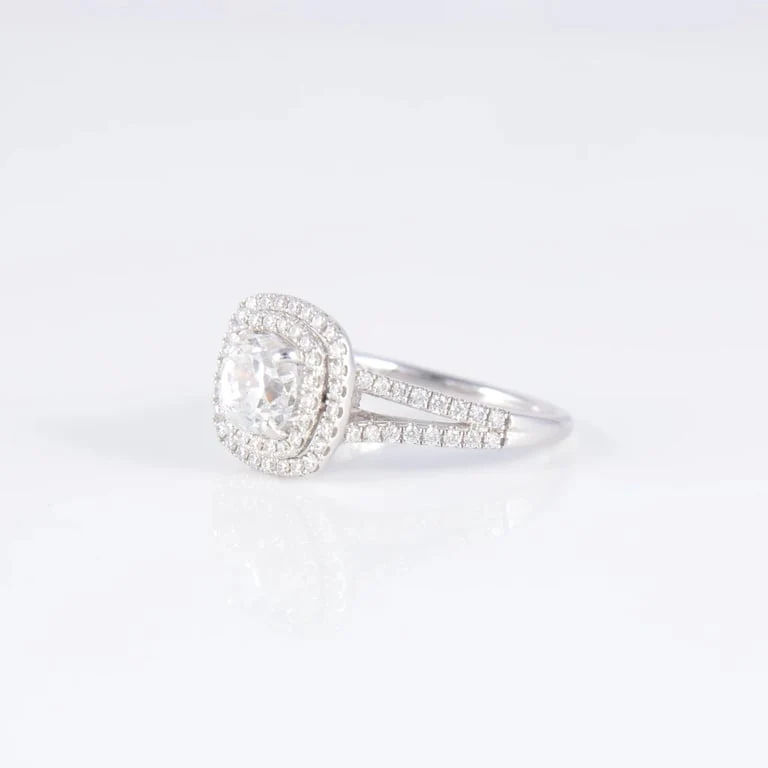 Пръстен Солитер 1.22ct Изключително бяло