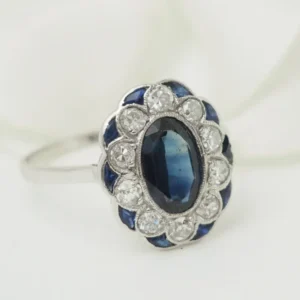 Пръстен Помпадур - сапфир 1,80 ct и диаманти от 18 K бяло злато