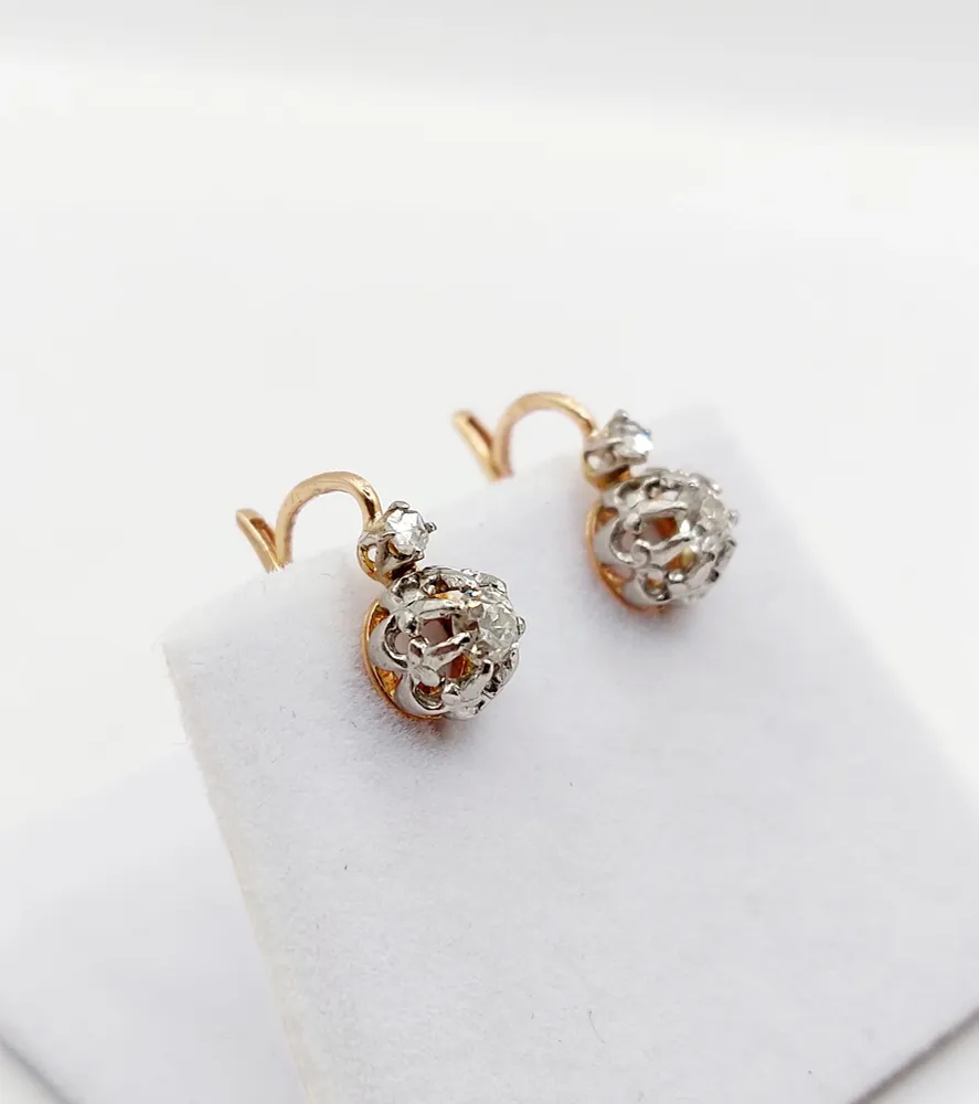 Спящи обеци антично злато или розово 18k, диаманти със стара шлифовка 0.30 карата (около 1890 г.)