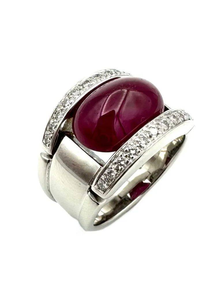 Пръстен от 18K бяло злато, диаманти и 11ct сертифицирани рубини