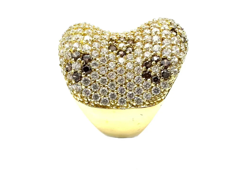 Пръстен от жълто злато 18K, инкрустиран с бели и коняк диаманти (4.2ct)
