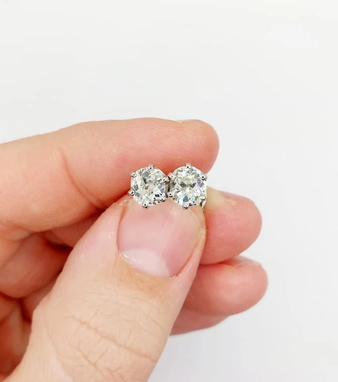 Обеци от бяло злато 18 карата с диаманти стар шлиф 2,00 ct