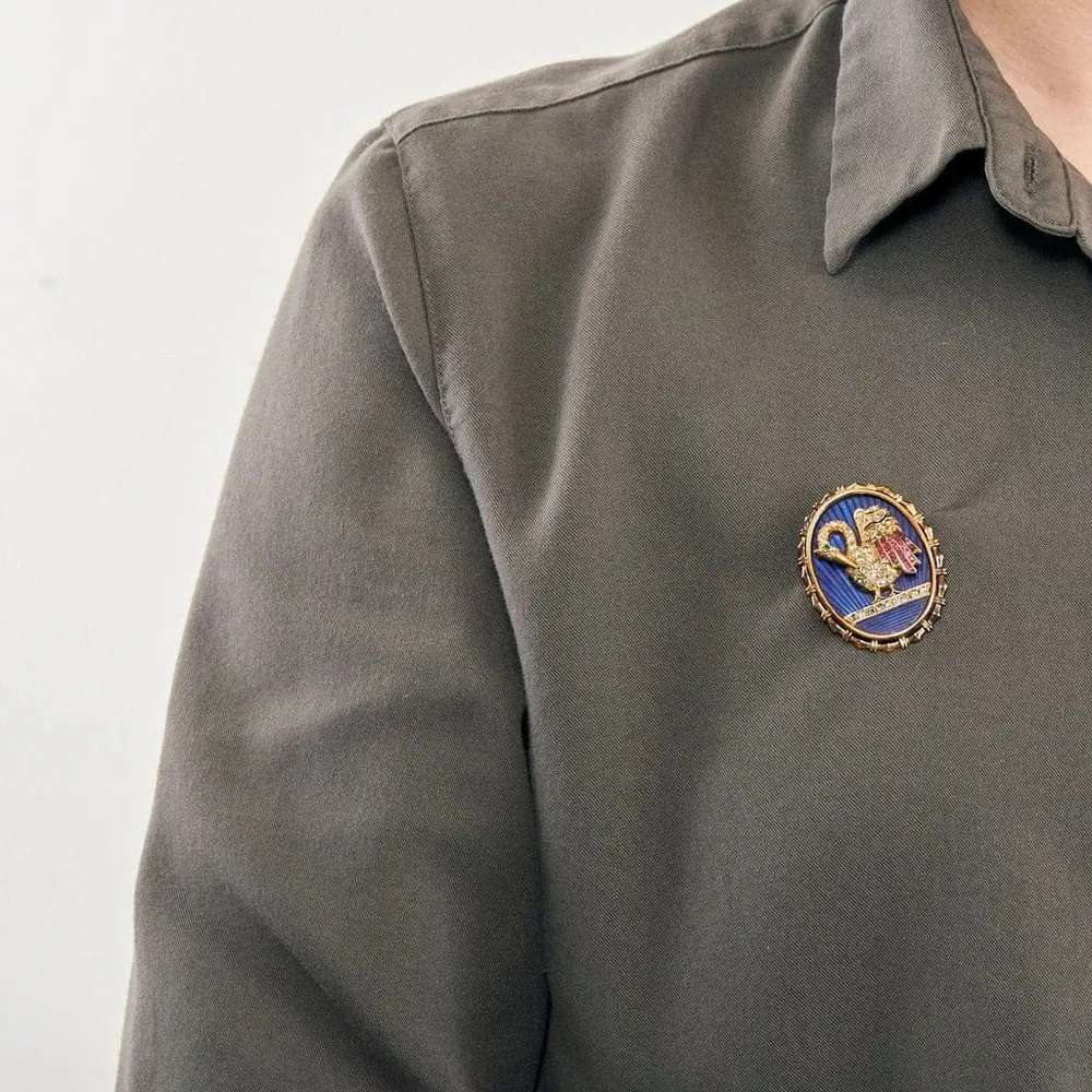 Златна брошка/висулка от началото на 20-ти век с диаманти.