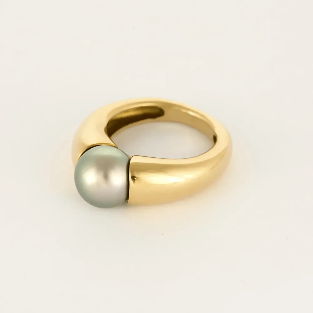 Пръстен от жълто злато и таитянска перла