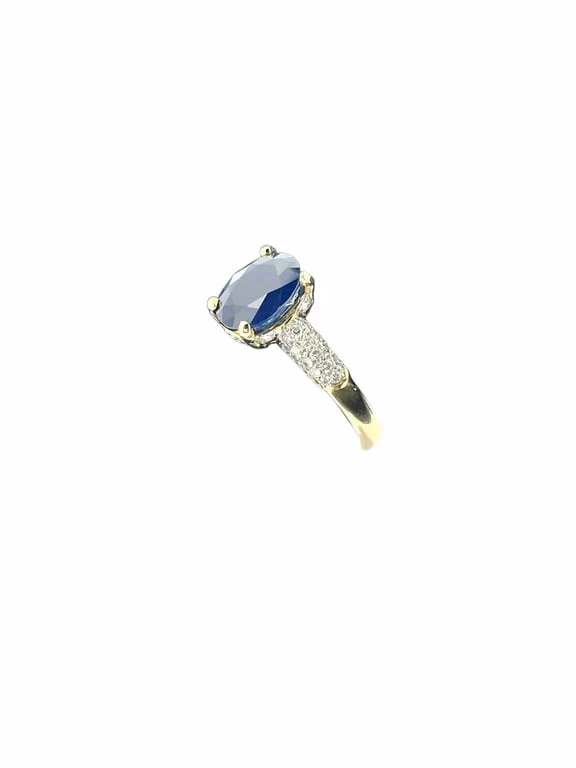 Коктейлен пръстен от жълто и бяло злато, диаманти и 2.5ct сапфир, IGI сертификат