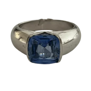 Твърд пръстен от 18-каратово бяло злато с цейлонски сапфир 4,19 ct