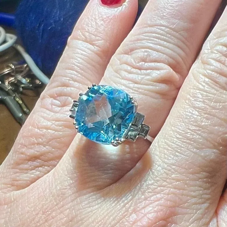 Пръстен със син топаз 9,08 Ct диаманти