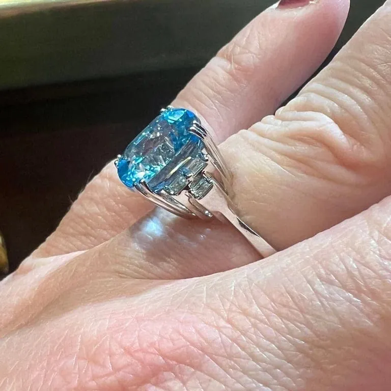 Пръстен със син топаз 9,08 Ct диаманти