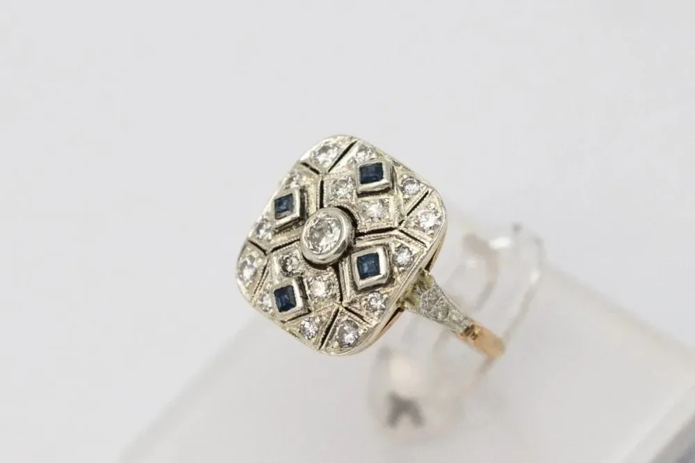 Геометричен пръстен Art Deco от жълто злато 585 с диаманти и сапфири