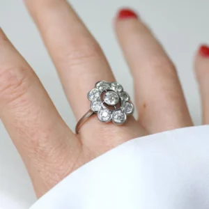 Belle Époque - Овален пръстен Маргаритка от Платина и диаманти 2,95 ct