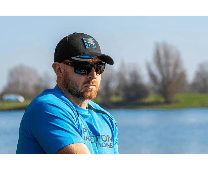 BLACK APEX CAP