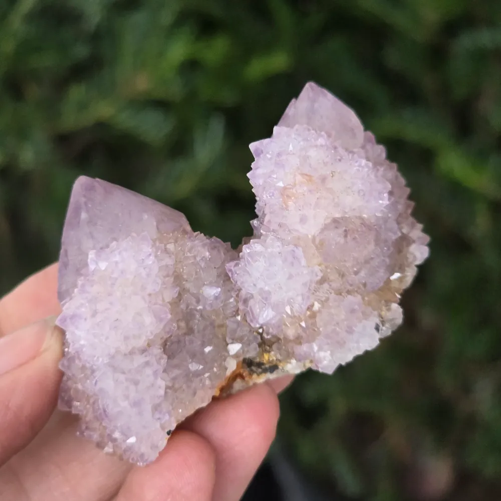 Cactus quartz cluster / люляк аметист кварцов дух модел 18A