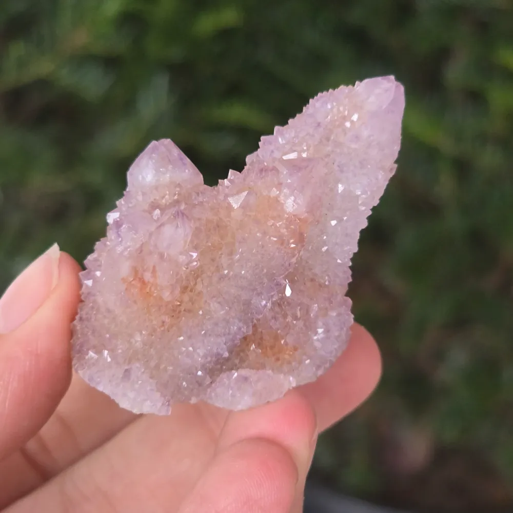 Cactus quartz cluster / люляк аметист кварцов дух модел 49