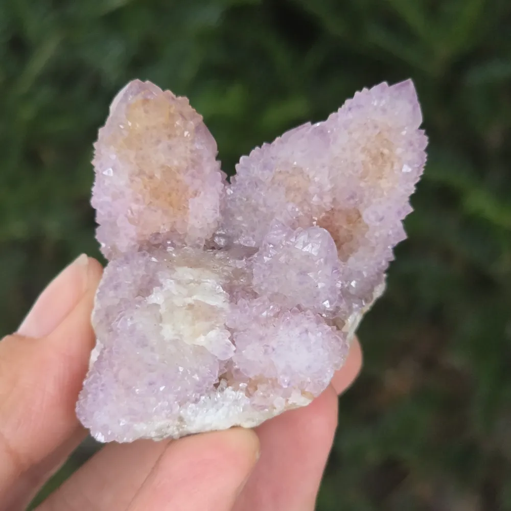 Cactus quartz cluster / Люляк аметист дух кварц модел 4A
