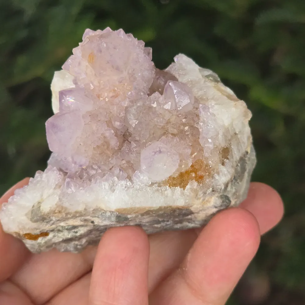 Cactus quartz cluster / люляк аметист кварцов дух модел 43