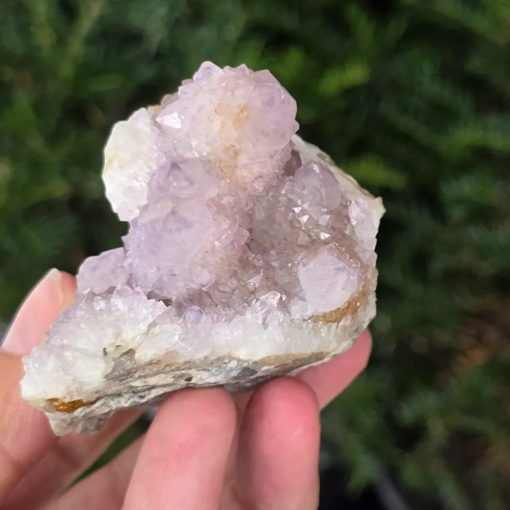 Cactus quartz cluster / люляк аметист кварцов дух модел 43