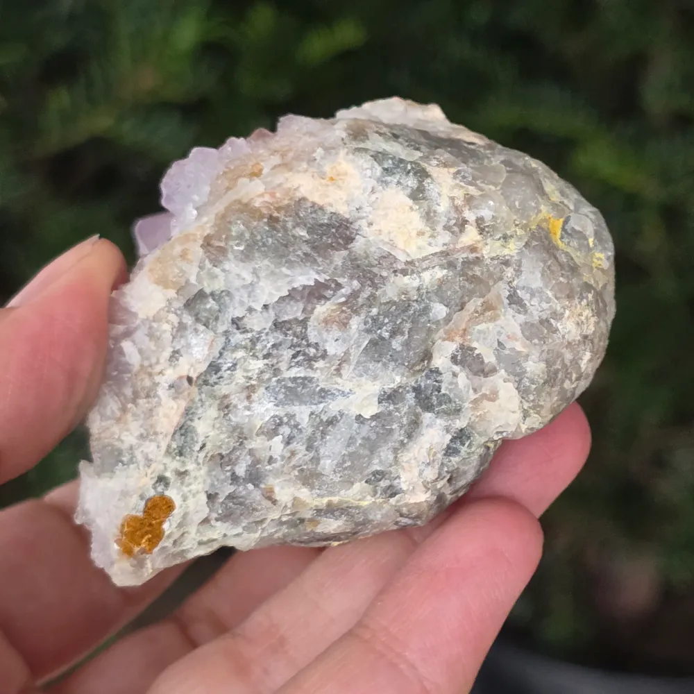 Cactus quartz cluster / люляк аметист кварцов дух модел 43