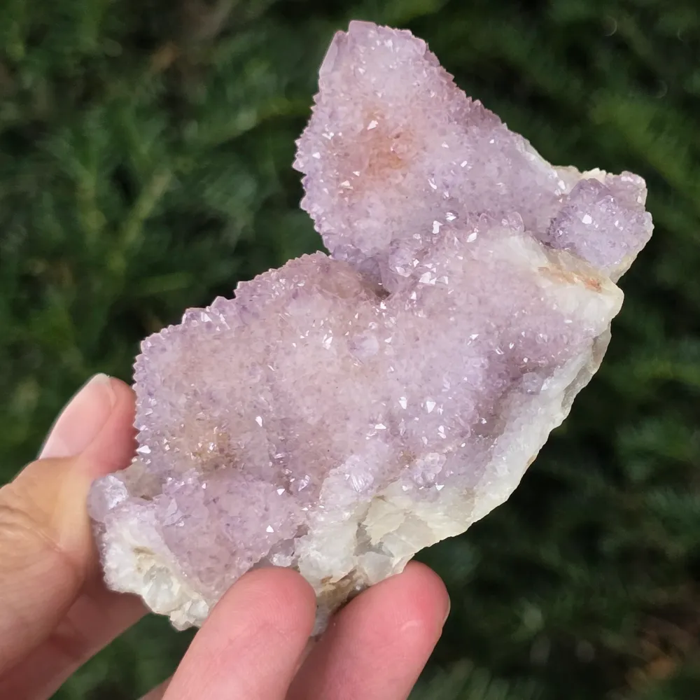 Cactus quartz cluster / люляк аметист кварцов дух модел 46