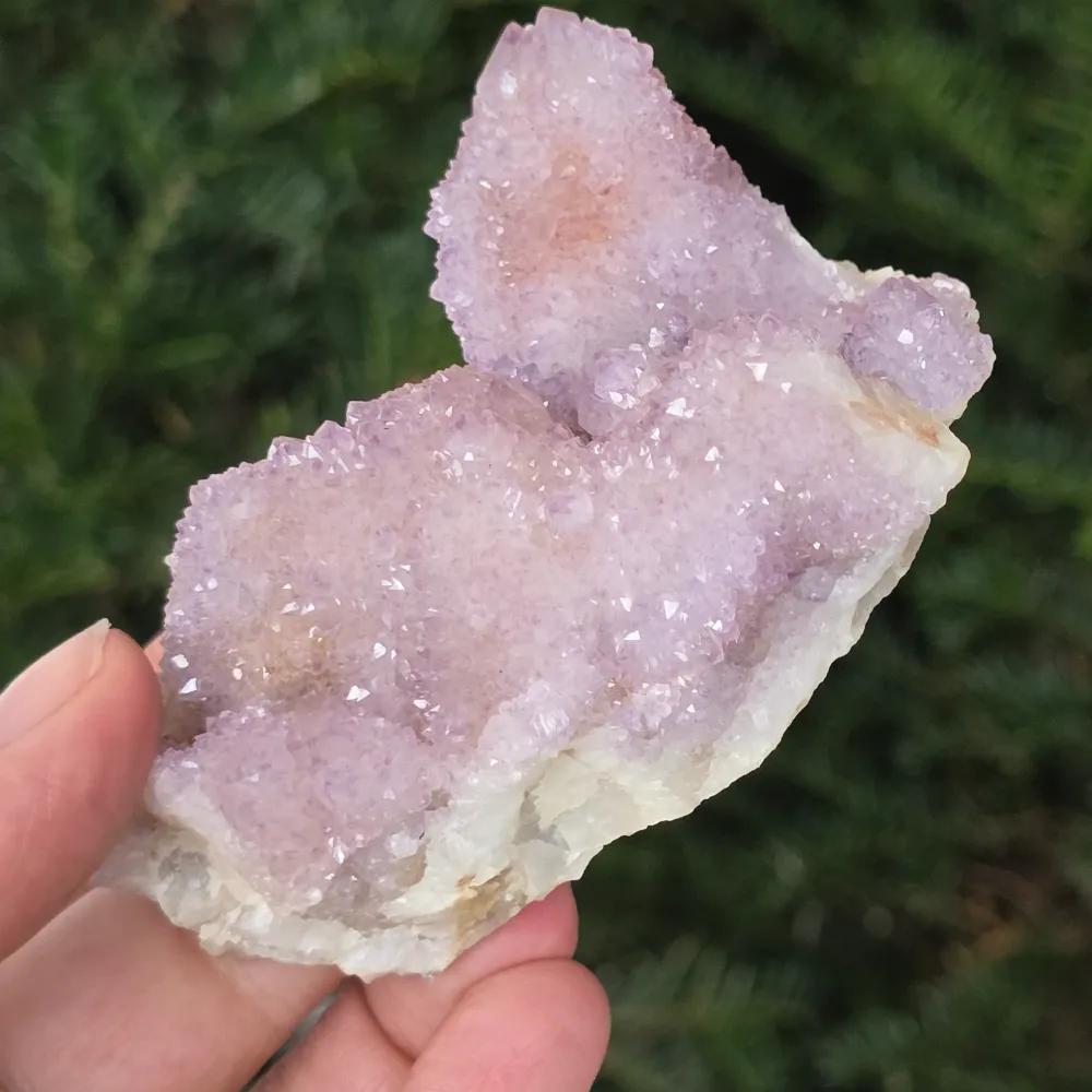 Cactus quartz cluster / люляк аметист кварцов дух модел 46