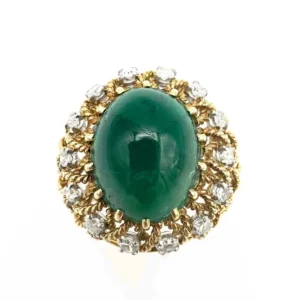 GÜBELIN. Винтидж златен пръстен. 10ct изумруд и диаманти