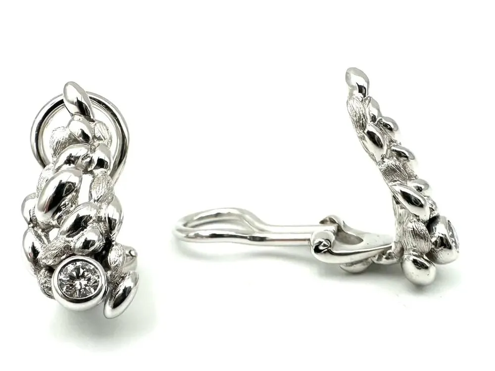 GILBERT ALBERT. Обици от бяло злато 18K и диаманти