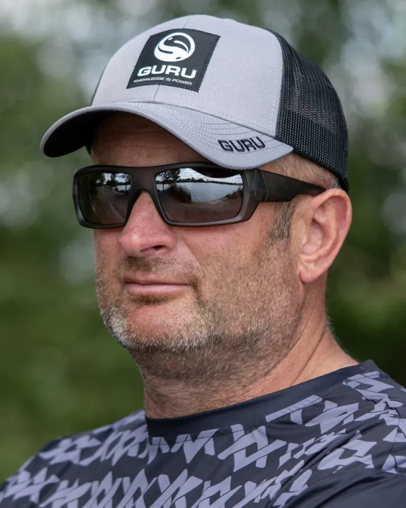 GREY PATCH TRUCKER CAP