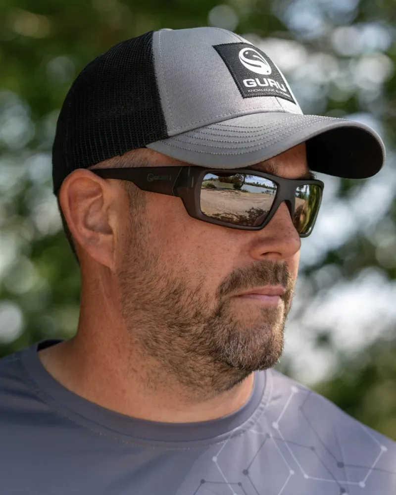 GREY PATCH TRUCKER CAP