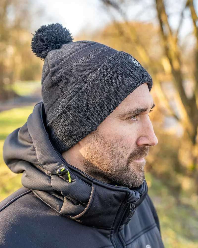 GREY SHERPA BOBBLE HAT - π