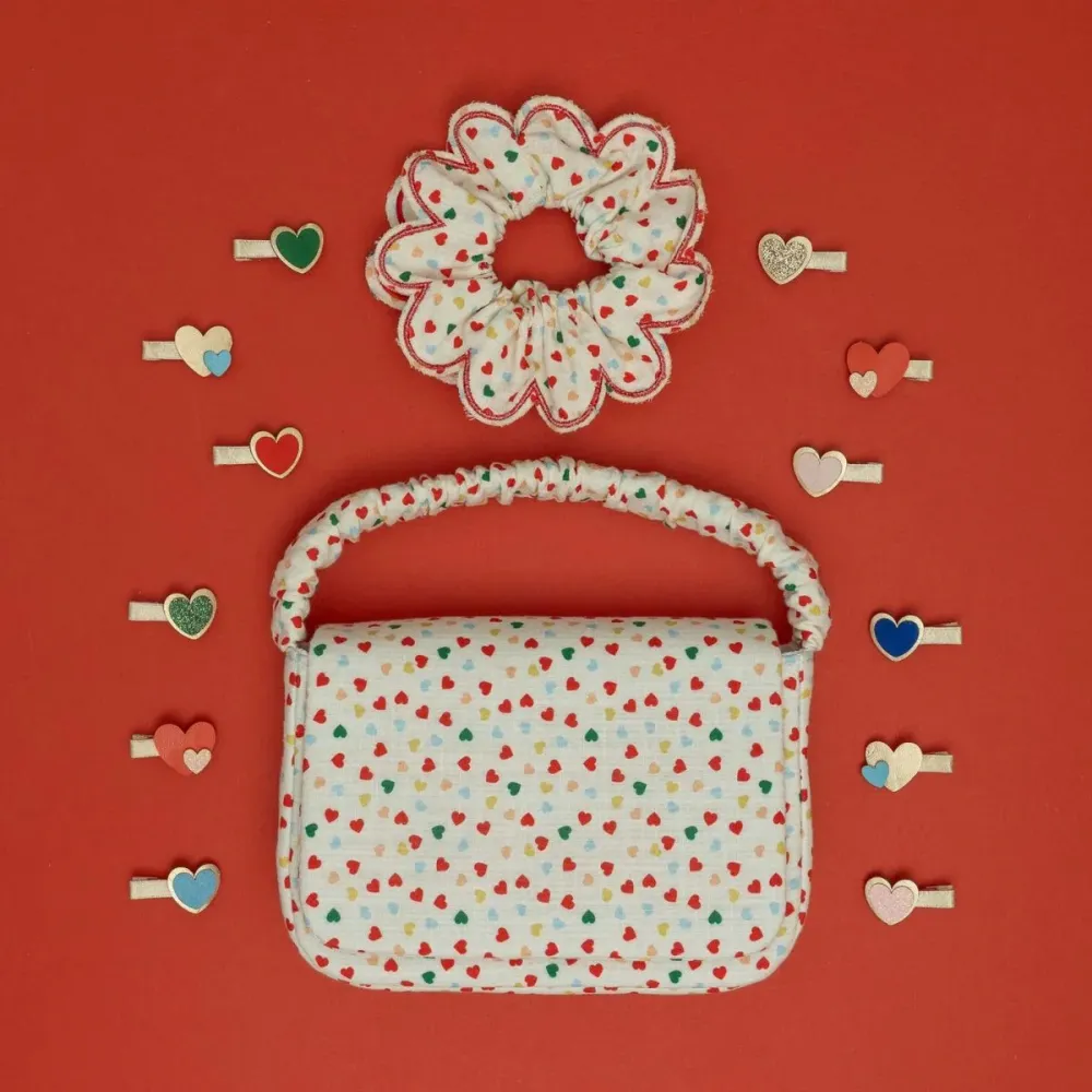 Скрънчи Heart print