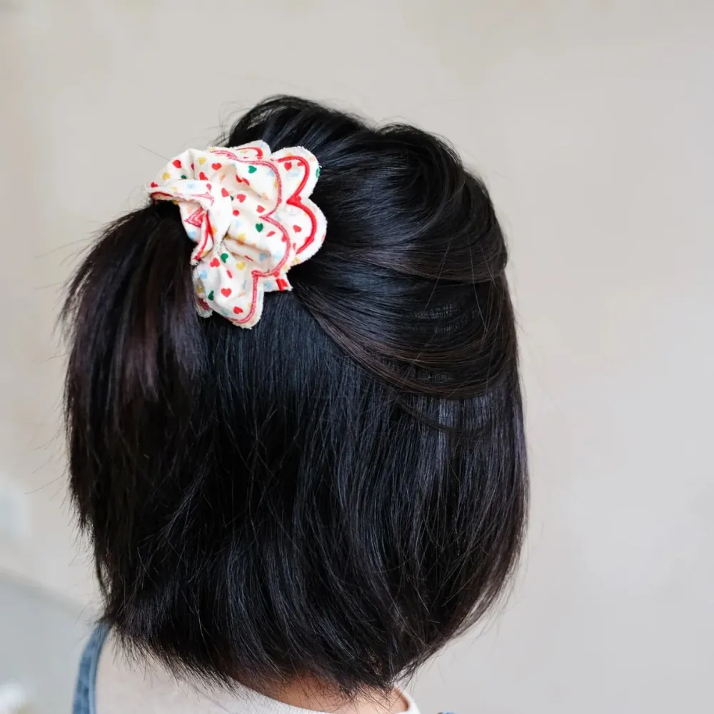 Скрънчи Heart print
