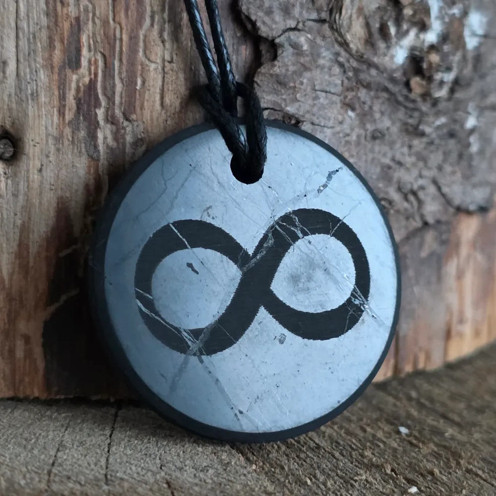 Висулка шунгит Infinity