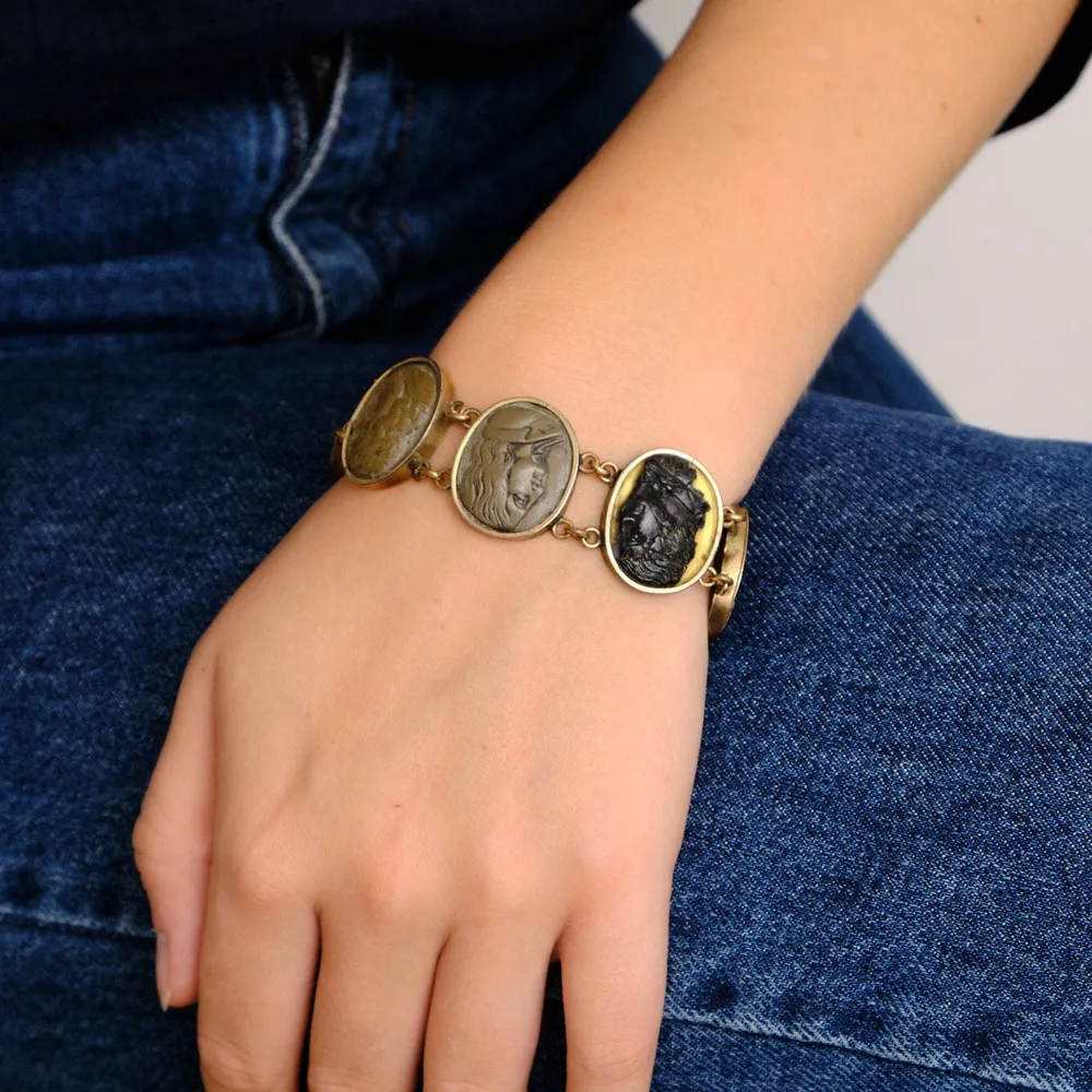 Гривна Lava Cameo