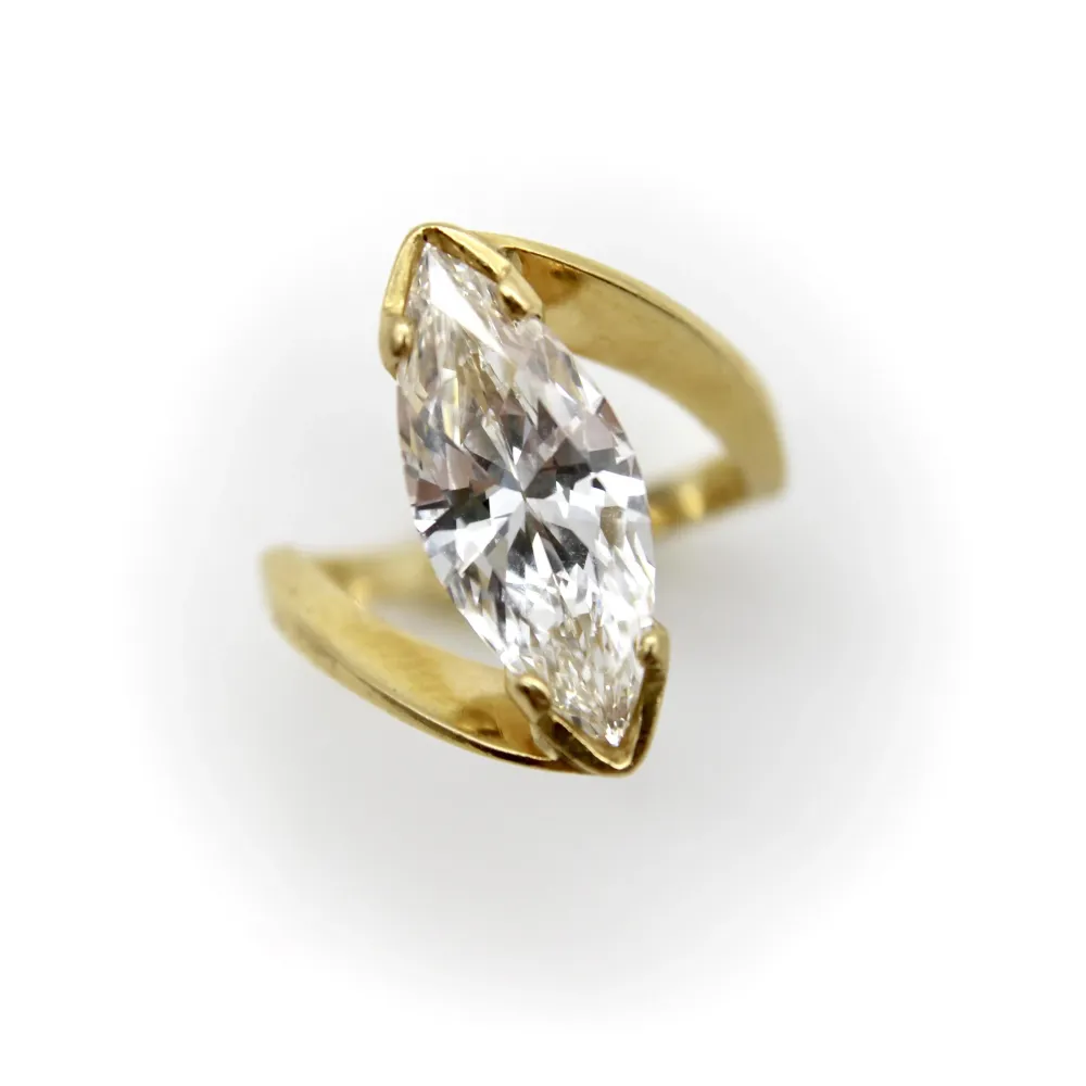 Lawrence Martin Kling - Пръстен от 18-каратово злато с марquise диамант 2,60 ct