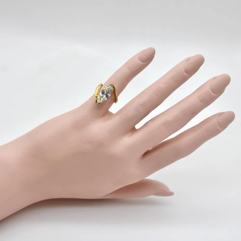 Lawrence Martin Kling - Пръстен от 18-каратово злато с марquise диамант 2,60 ct
