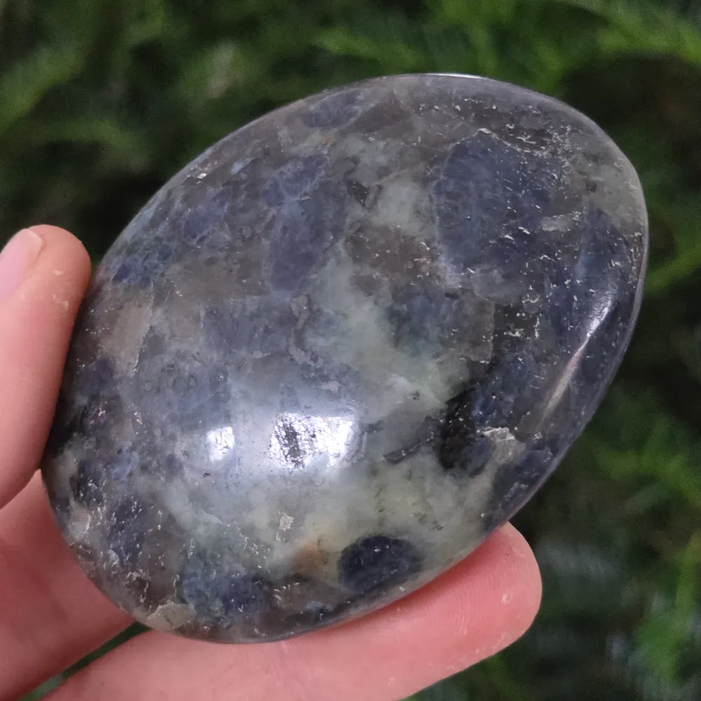 Palmstone Iolite (воден сапфир) от Мадагаскар модел 11