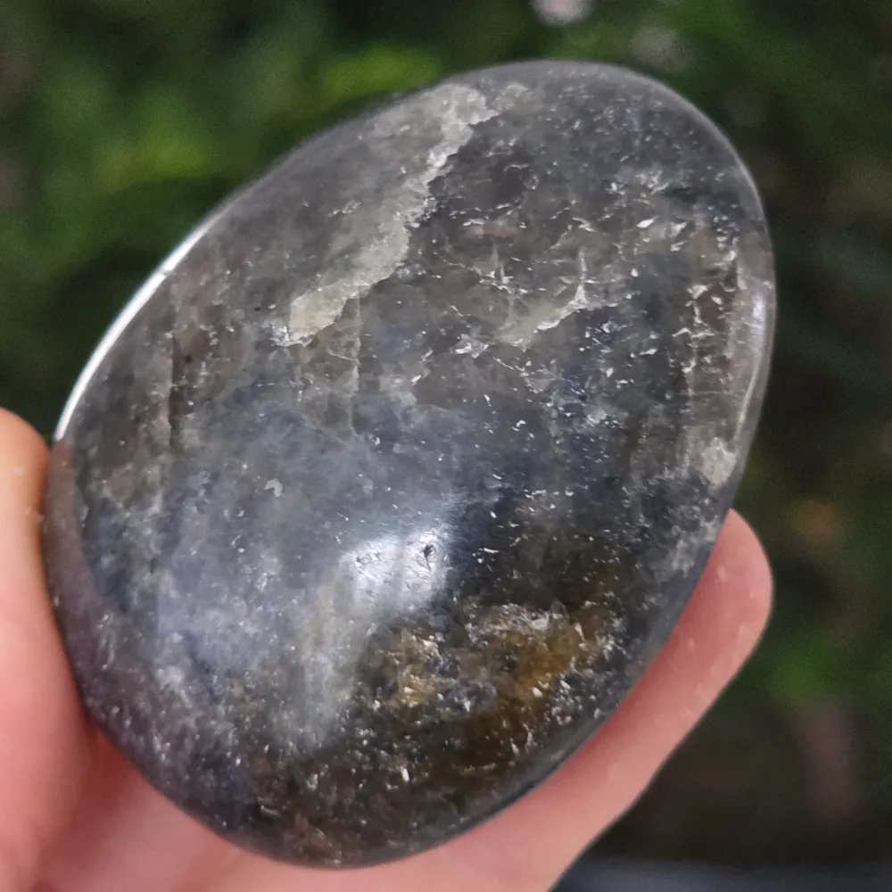 Palmstone Iolite (воден сапфир) от Мадагаскар модел 12