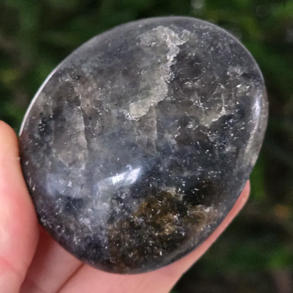 Palmstone Iolite (воден сапфир) от Мадагаскар модел 12