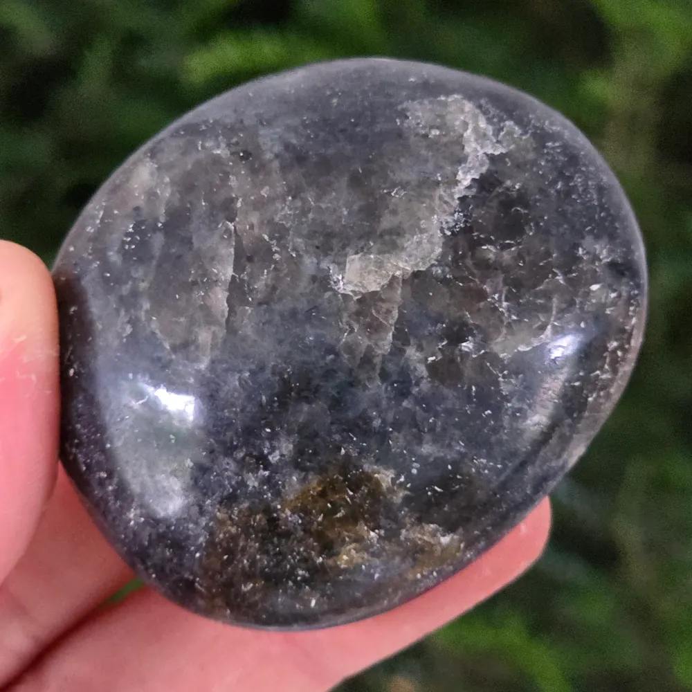 Palmstone Iolite (воден сапфир) от Мадагаскар модел 12