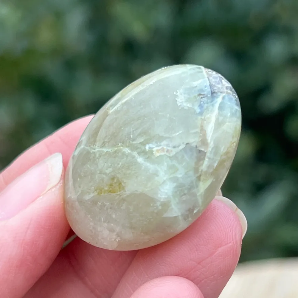Palmstone камък на Луната с гарниерит m25