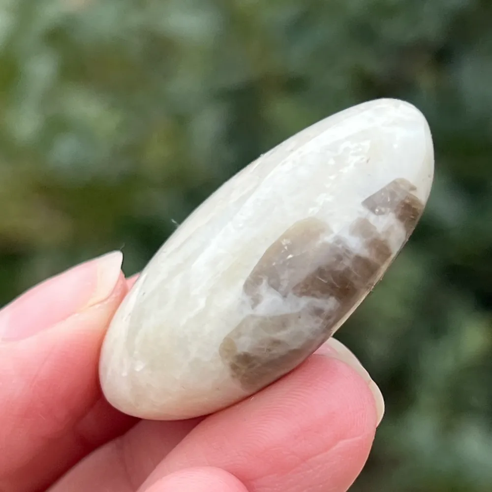 Palmstone камък на Луната с гарниерит m27