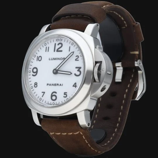 Базов часовник Panerai Luminor