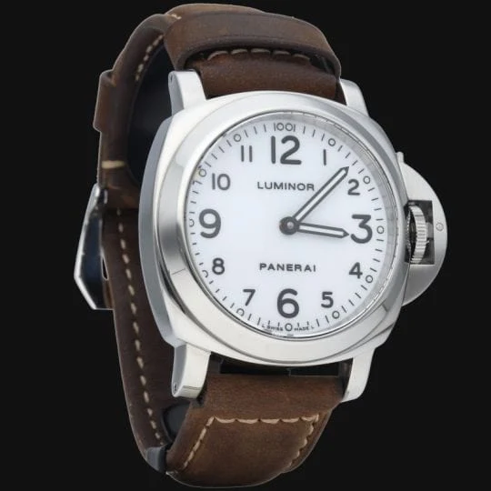 Базов часовник Panerai Luminor