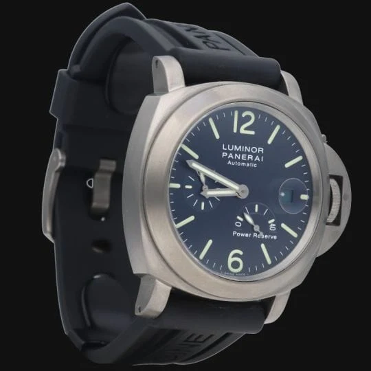 Часовник Panerai Luminor Power Reserve