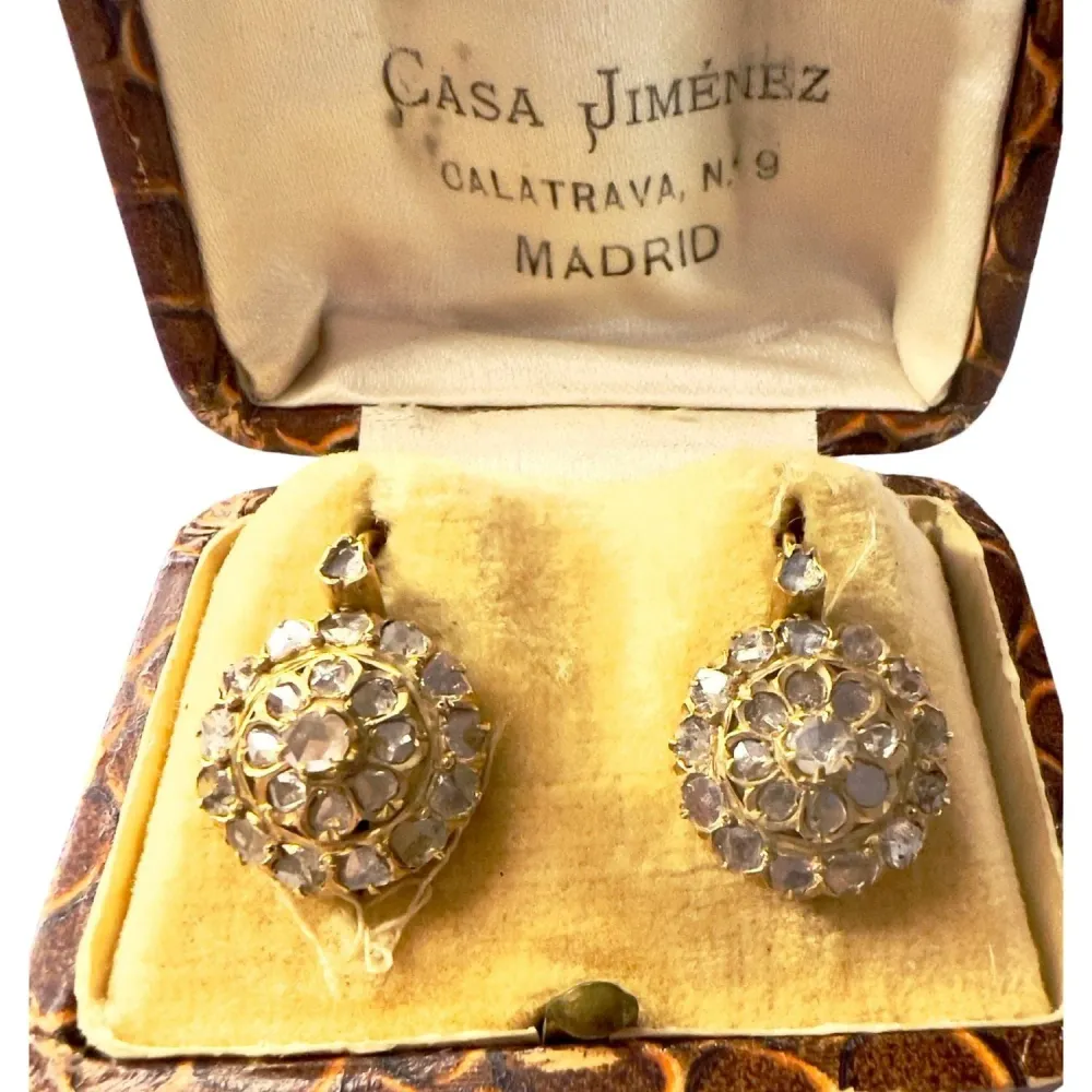 Pendientes glavni siglo XX de oro amarillo con diamondes