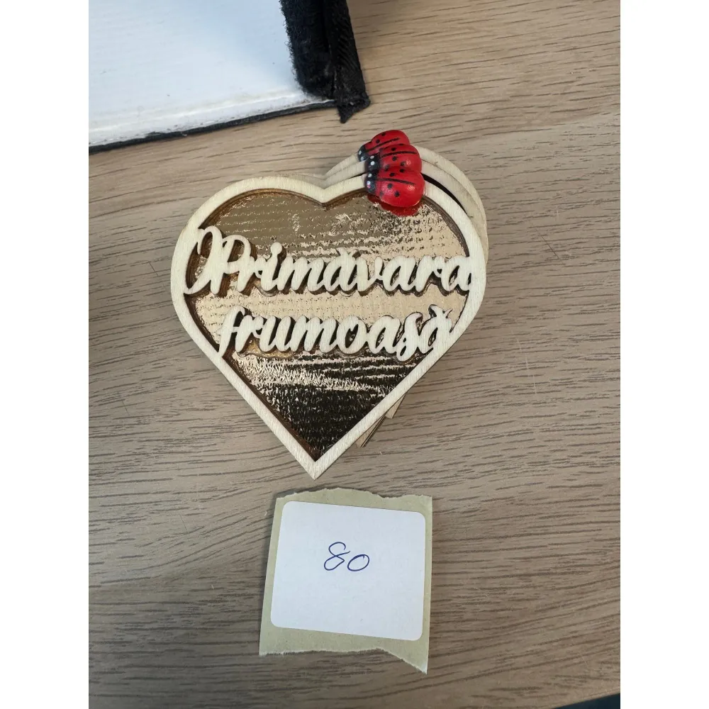 Set 100 bucati Martisor cu Magnet Model Primavara Frumoasa Inima