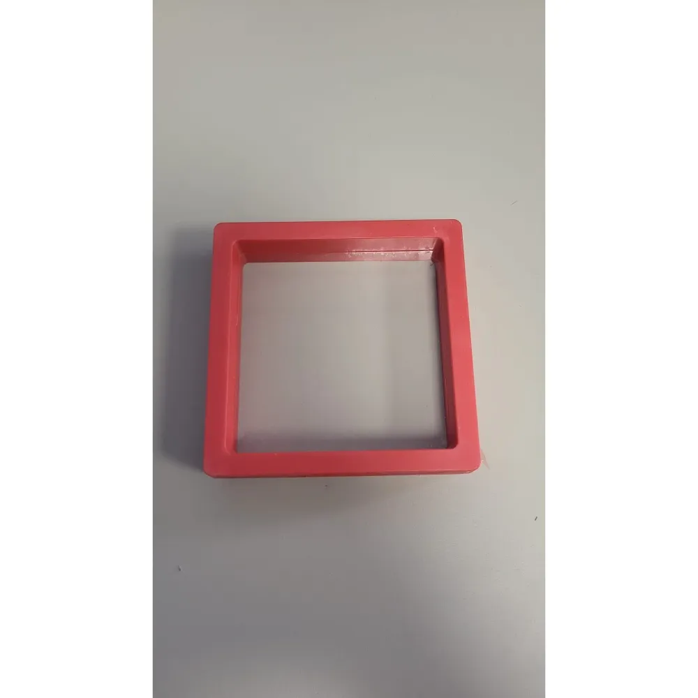 Set 12 Cutii Martisoare/Brose, Prezentare 3D, Rosu 8.8 x 8.5 cm